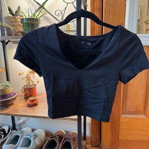 Aerie Black V-Neck Crop Top